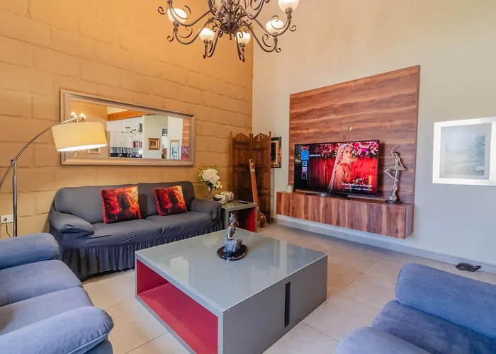 Family House With Landscape Garden In San Miguel